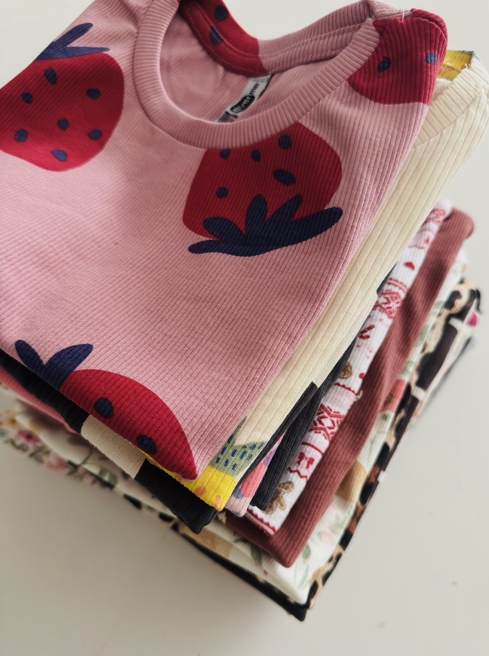 کراپ تاپ طرحدار ۲